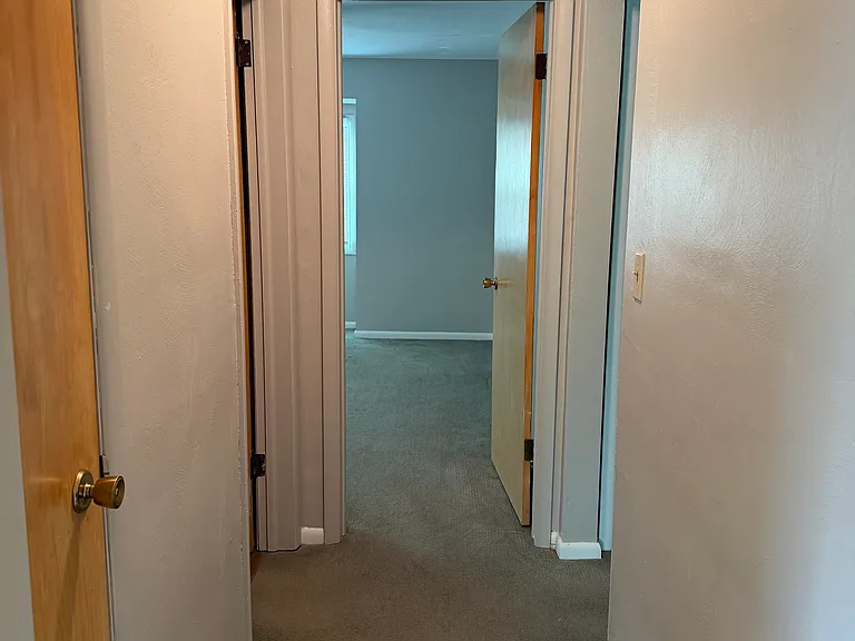 8190 Southern Blvd #4 — Photo 15