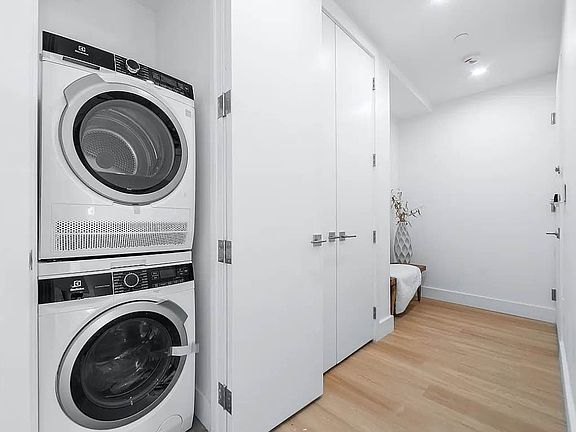 5th image of 797 Flatbush Ave #Penthouse