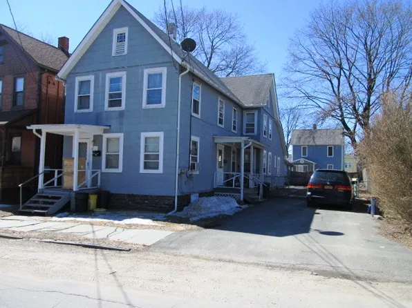 7 Barcelow St, Pt Jervis, NY 12771