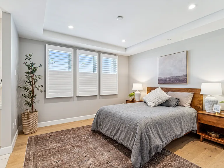 1010 S El Camino Real — Photo 18