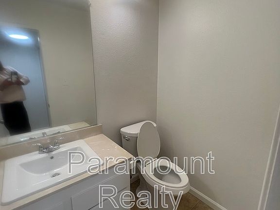 4th image of 1120 Kenwal Rd APT B