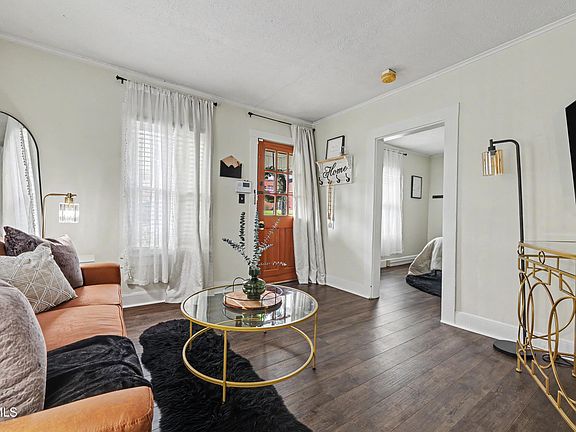 5th image of 911 Sells Ave