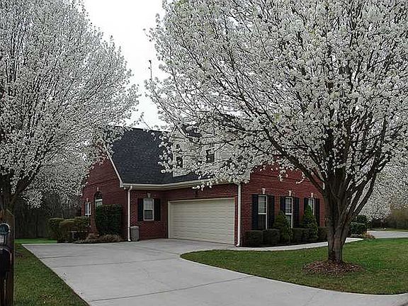 2nd image of 1111 Cattails Dr