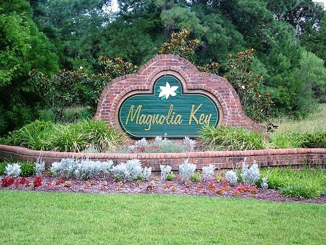 2nd image of 120 Magnolia Key Dr