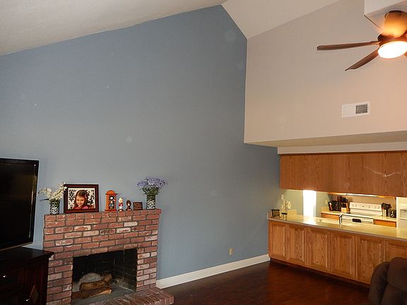 3rd image of 1805 Vista Creek Dr