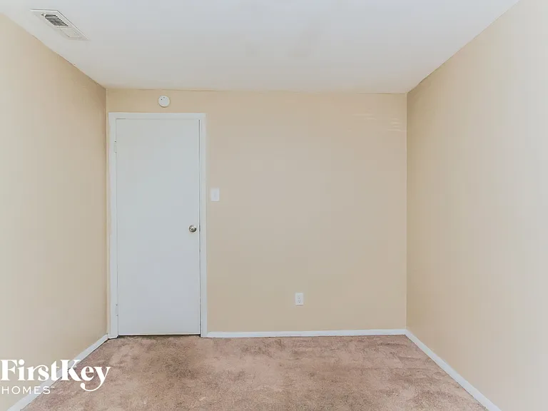1733 Alimingo Dr — Photo 11