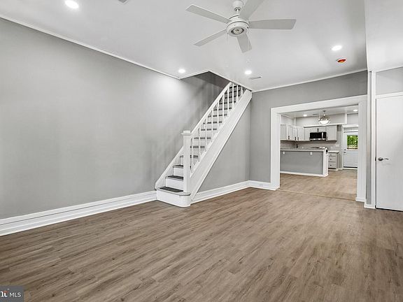3rd image of 4652 Kernwood Ave