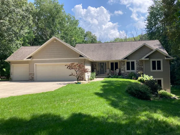 1811 Starr View Ln, Middleville, MI 49333