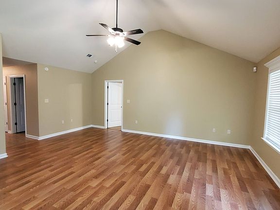 2nd image of 4812 Stonewall Cir