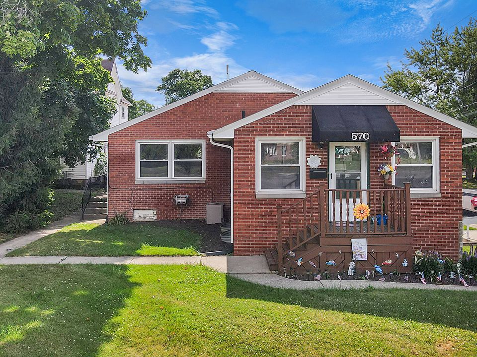 1st image of 570 Marion Ave #3