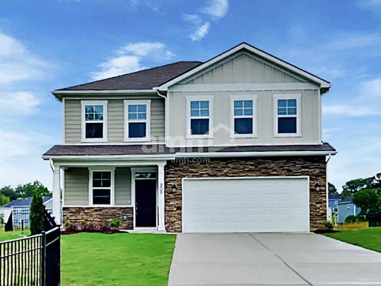 908 Ronnie Rd — Photo 1