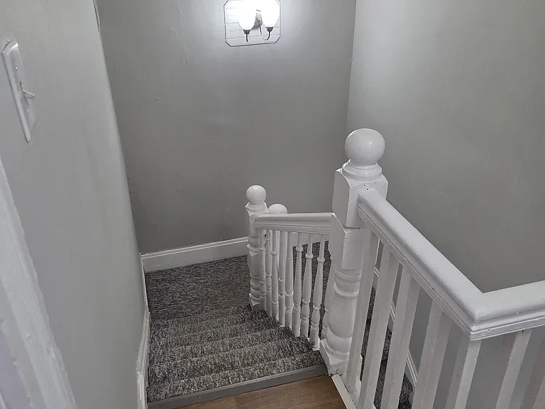 823B Pierce St #A — Photo 7