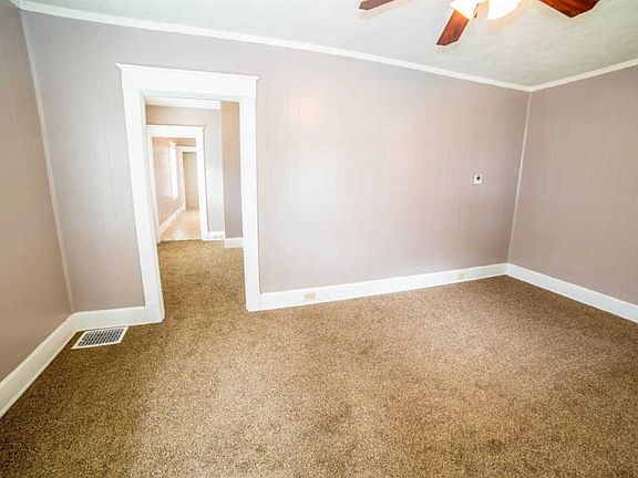 4th image of 2438 Warren St