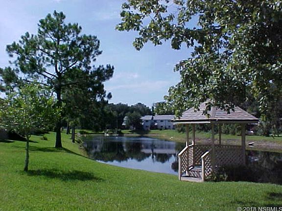 4th image of 424 Shorewood Ln