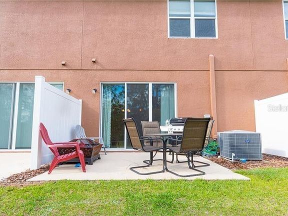 4th image of 6928 Holly Heath Dr