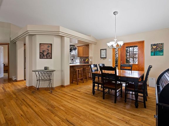 5th image of 1577 W Yaquina Dr