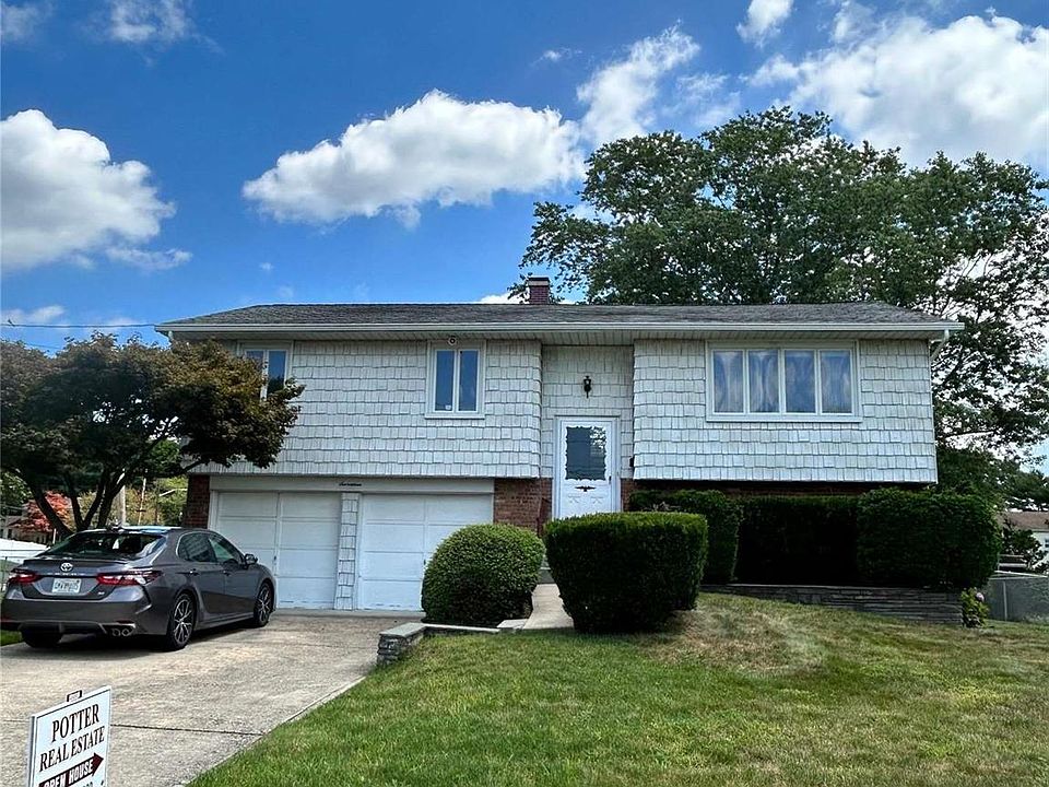 1st image of 17 York Drive