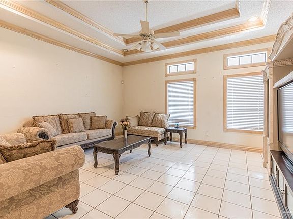 3rd image of 401 E Champion Ln
