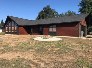 2950 Harlan Dr, Redding, CA 96003