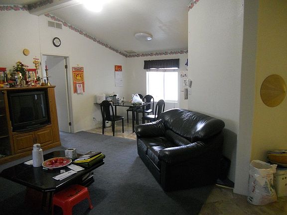 3rd image of 13202 Hoover St Space 34