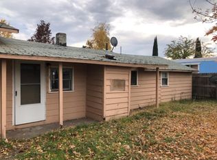 14 1/2 Mace Rd, Medford, OR 97501