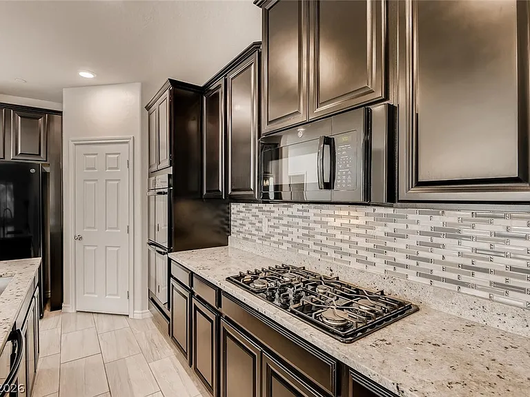 3188 Fern Nook Ave — Photo 11