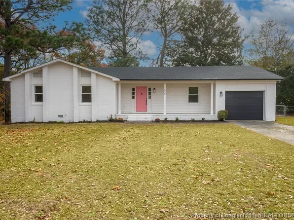 2095 Windlock Dr, Fayetteville, NC 28304
