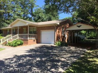 104 W 1st Ave, Red Springs, NC 28377