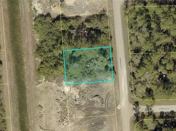 150 Genoa Ave S, Lehigh Acres, FL 33974