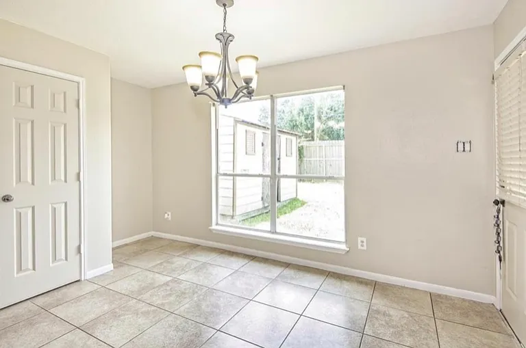 10602 Pine Meadows Blvd — Photo 6