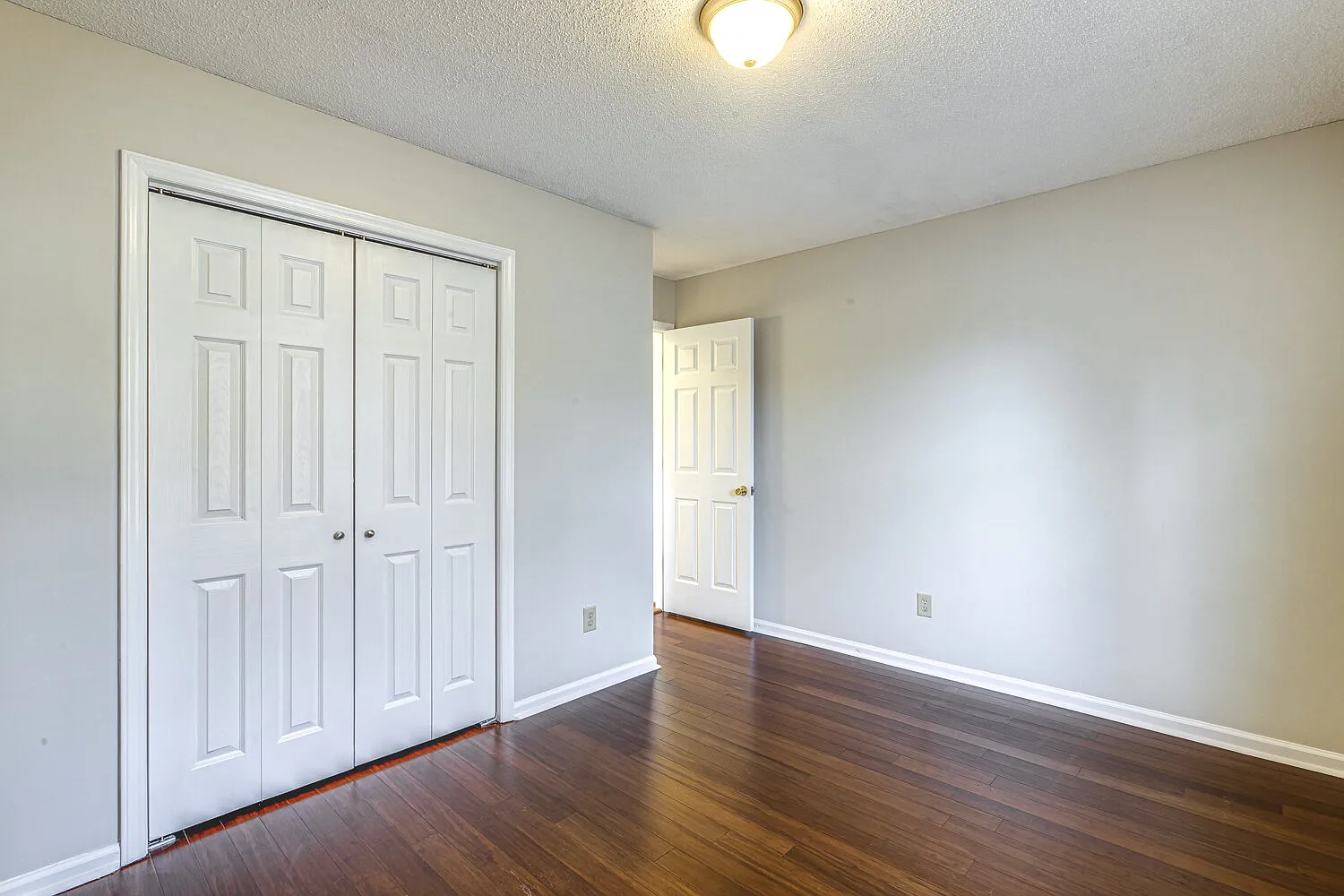 3 bed, 2.0 bath, 1330 sqft, $1,750 — Photo 3