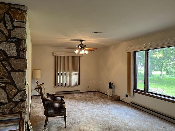 5th image of 1224 E Alan ROAD