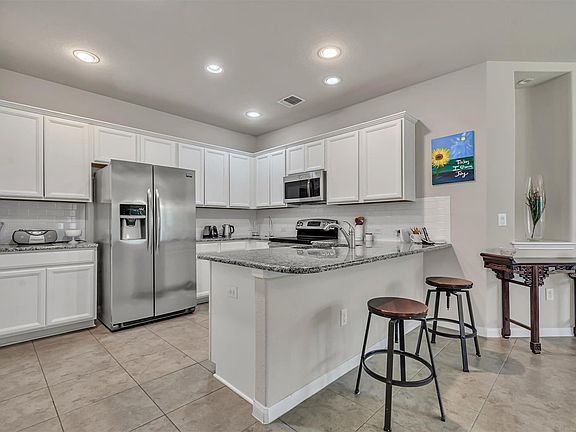 4th image of 711 Rolling Oak Dr Unit 123