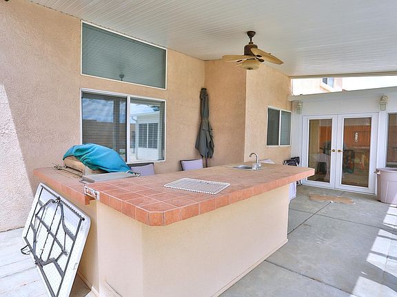 4th image of 15551 Fairbanks Dr