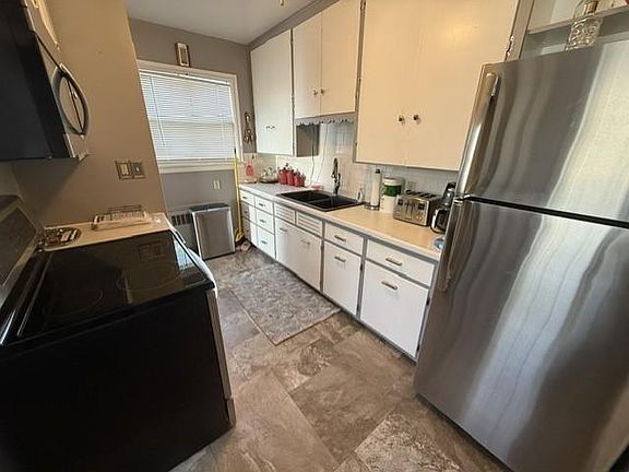 5th image of 415 10th St N