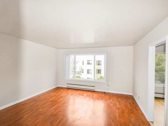 4th image of 263 23rd Ave APT 3