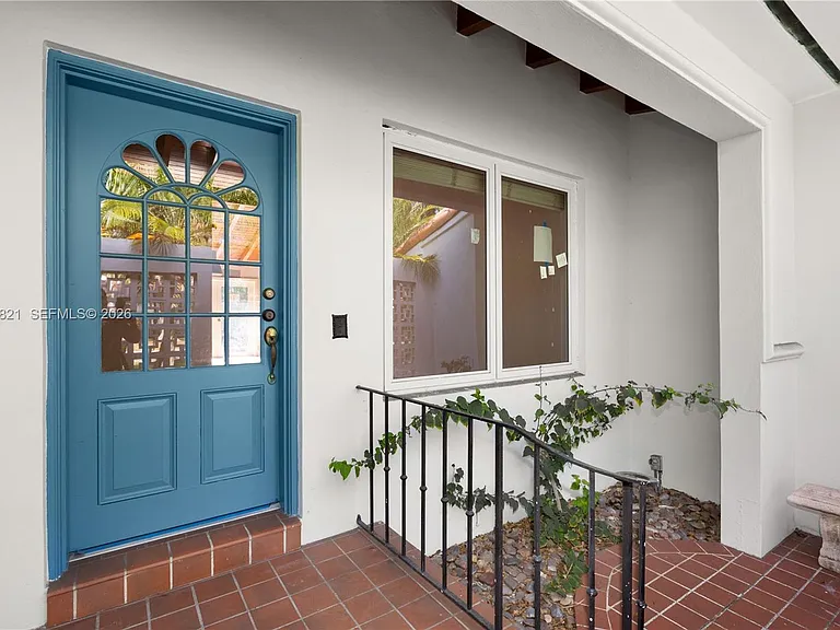 5614 San Vicente St — Photo 4