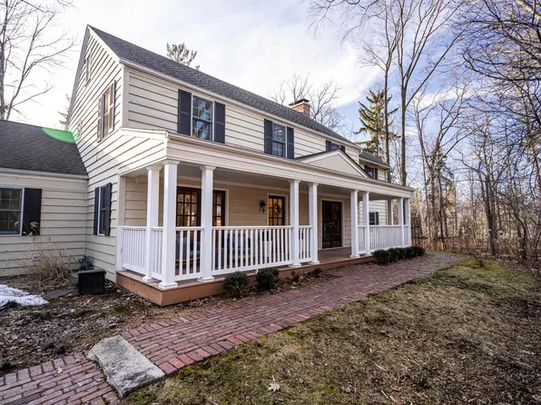 808 East Donges LANE, Bayside, WI 53217