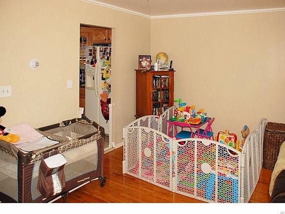 5th image of 130 Glenwood Ave APT 38