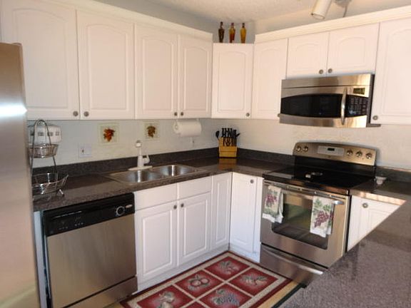 3rd image of 1621 16th Ln #C