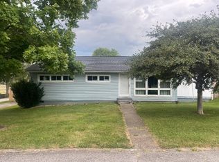 138 W 2nd St, Ceredo, WV 25507