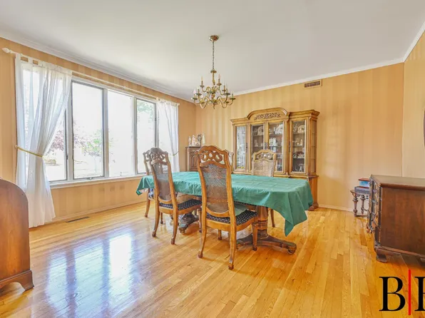 2150 Royce Street image 9 of 36