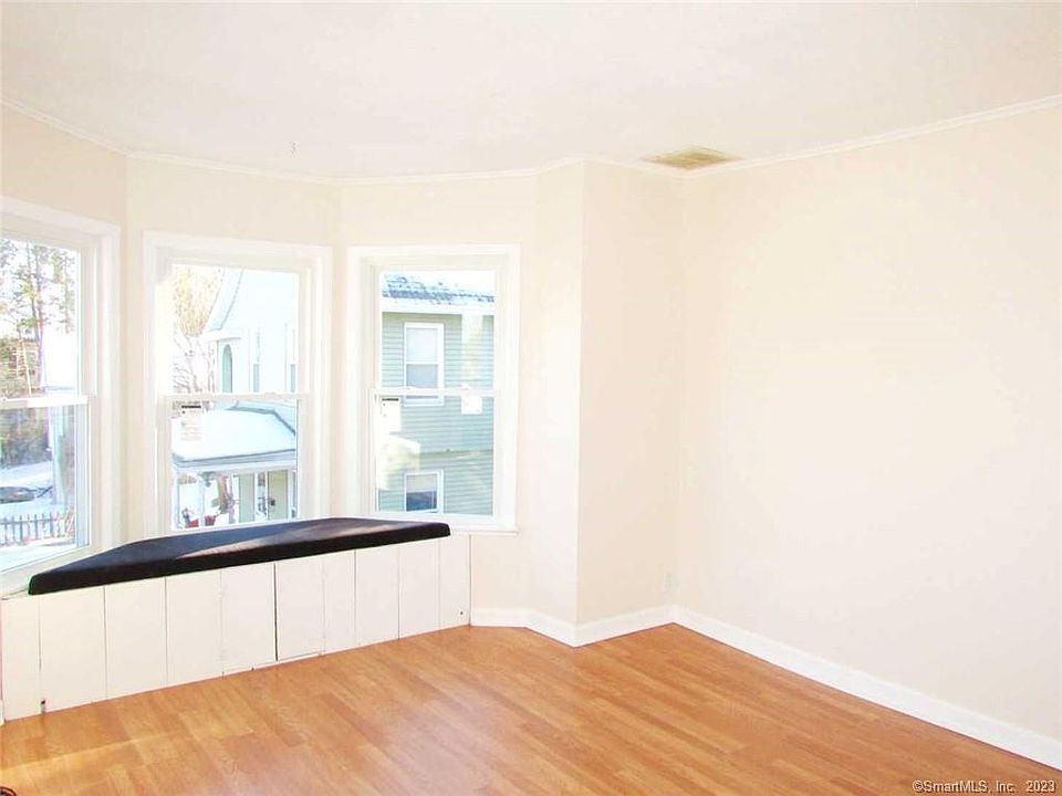 125 Workman Ave Torrington, CT, 06790 Apartments for Rent Zillow