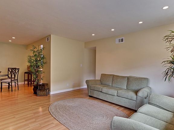 5th image of 250 Albert Pl