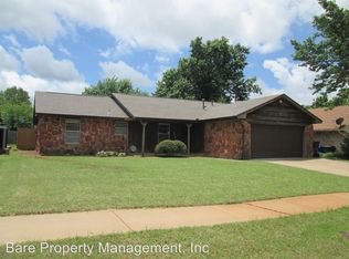 2010 Oakmeadows Dr, Norman, OK 73071
