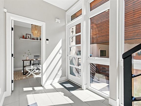 4th image of 2733 W 21st Avenue