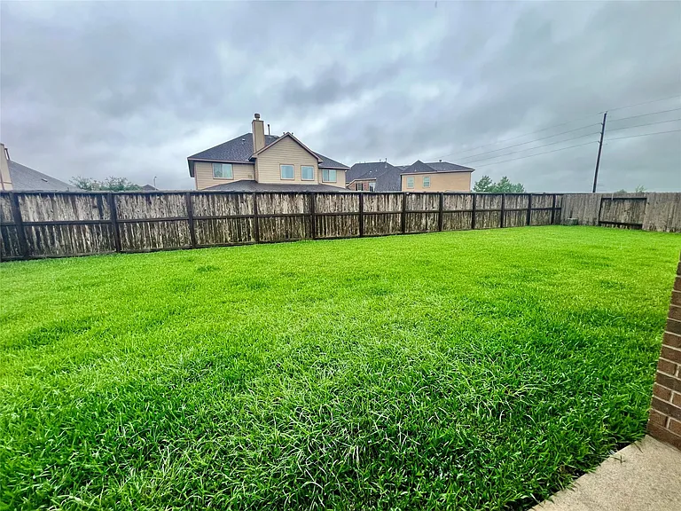 13935 Carncross Ct — Photo 31