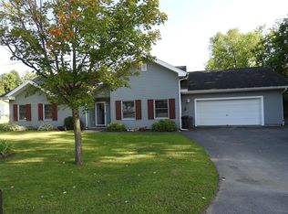 771 Bear Swamp Rd, Peru, NY 12972