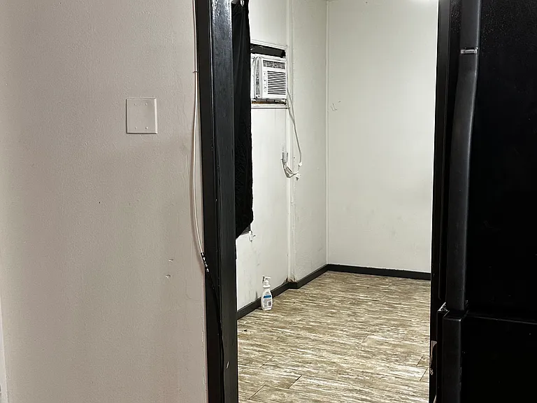 1327 Quintana Rd #7 — Photo 17