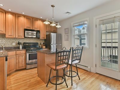 140-142 W 7th St UNIT 3, Boston, MA, 02127